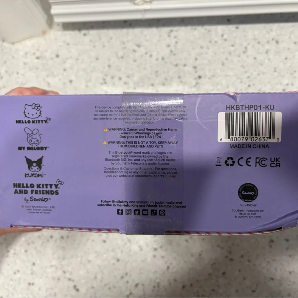 Hello Kitty and Friends Wireless Headphones - Black and Purple